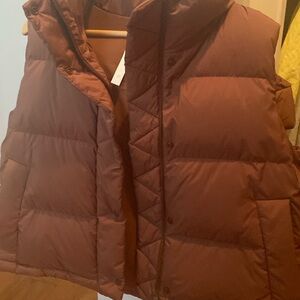 Lululemon crop vest wunder puff size 10 worn once